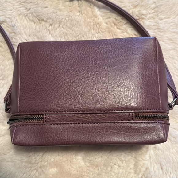 Matt & Nat Vixen Crossbody Bag - Picture 6 of 6